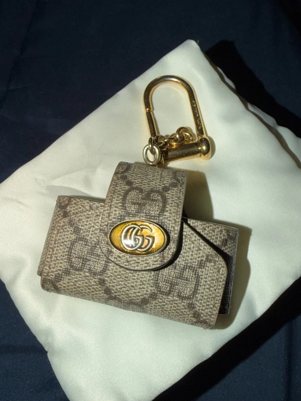 Gucci Beige GG Supreme AirPod 1st Gen Case with original box